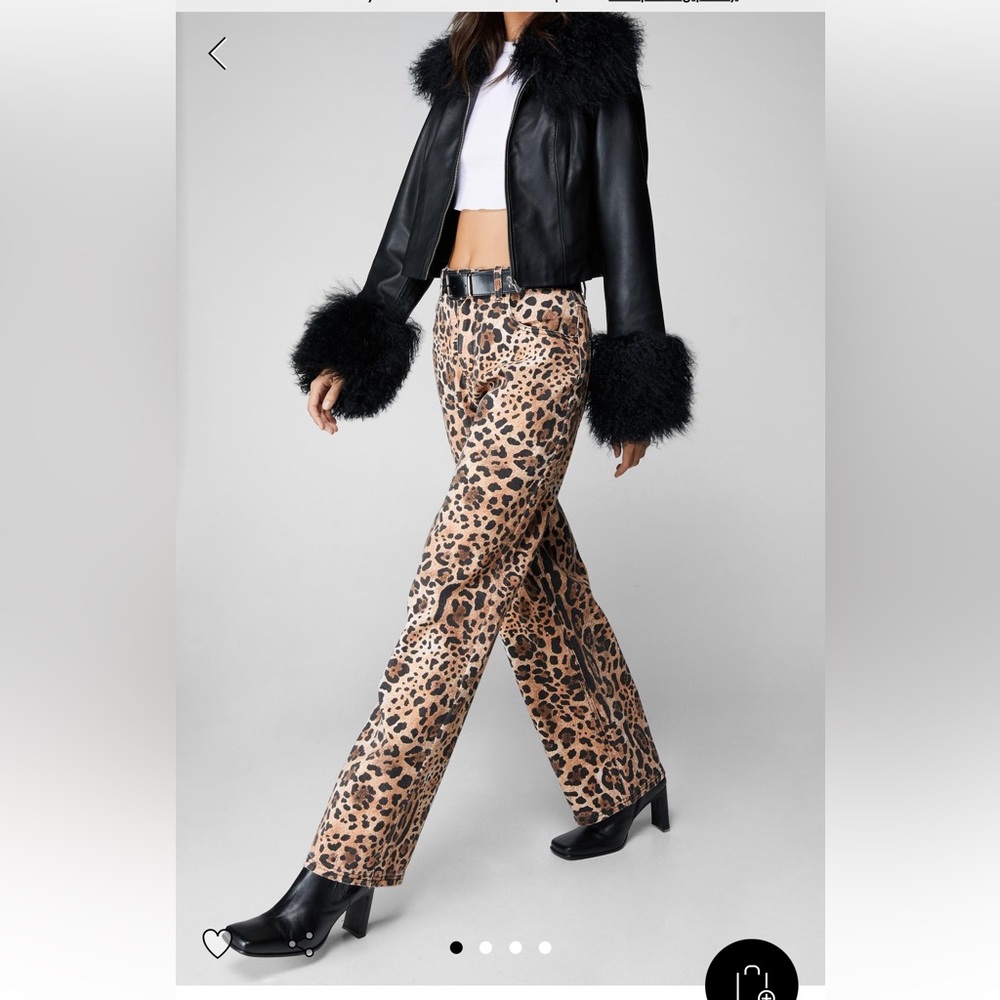 Leopard print straight leg jeans, hot for spring!